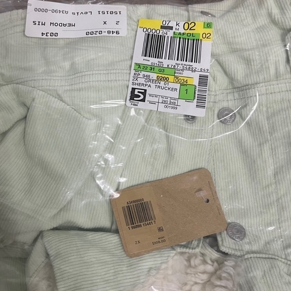 Levi’s Jacket Trucker Corduroy with sherpa collar meadow mist color 2X NEW Tags - Picture 7 of 8